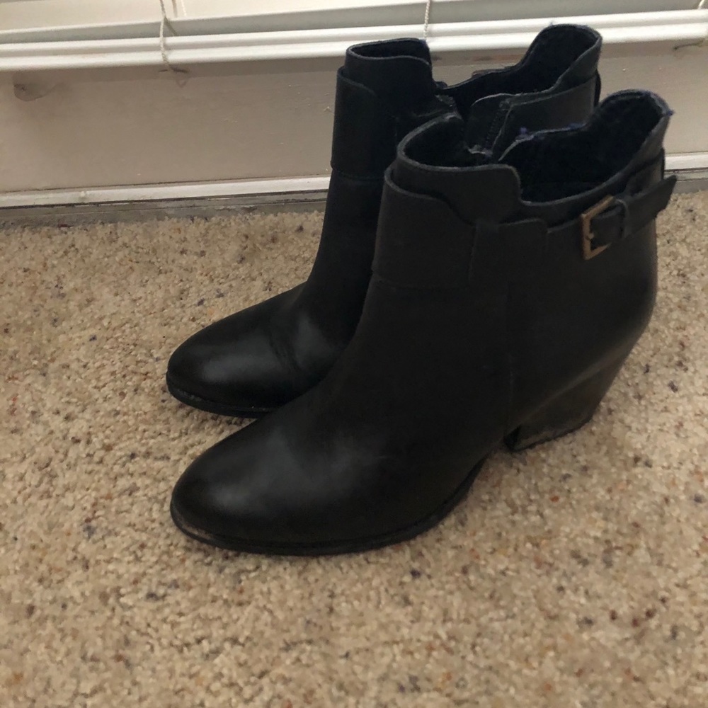 black booties